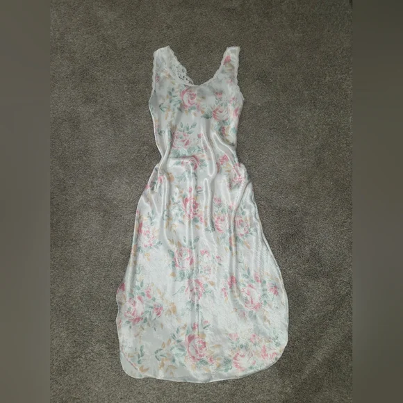 Vintage Christian Dior Satin Floral Nightgown Lace Trim L 70s/80s ILGWU - Picture 7 of 7